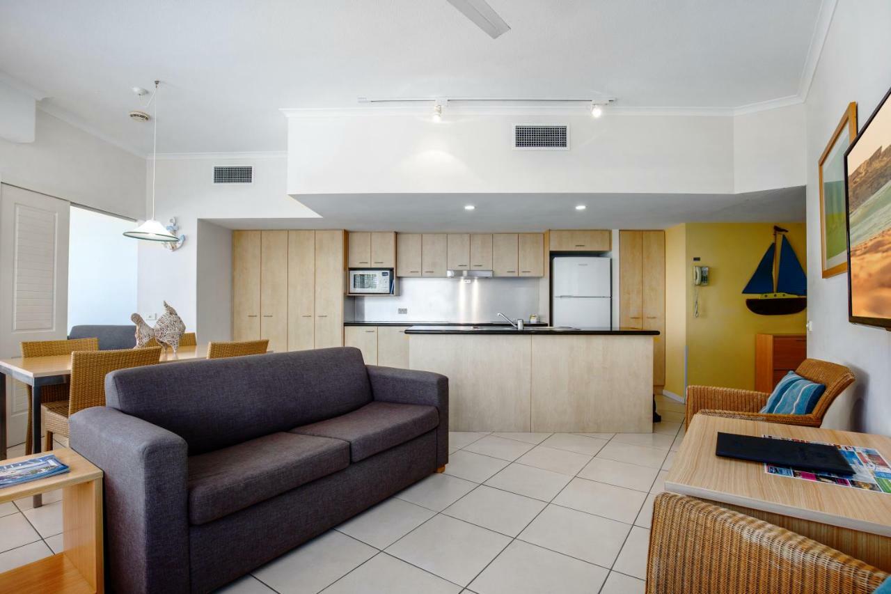 Rolling Surf Resort Caloundra Bagian luar foto